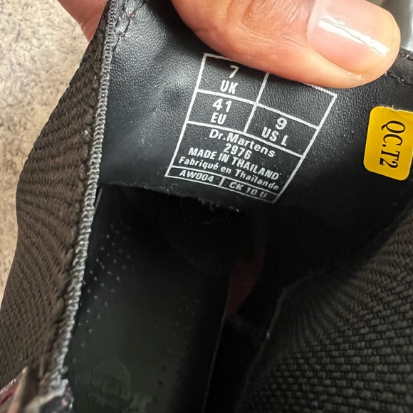 Dr. Martens Womens Chelsea boots size 9 - Picture 8 of 8